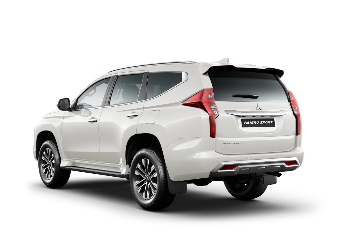 2021 Mitsubishi Pajero Sport GLS